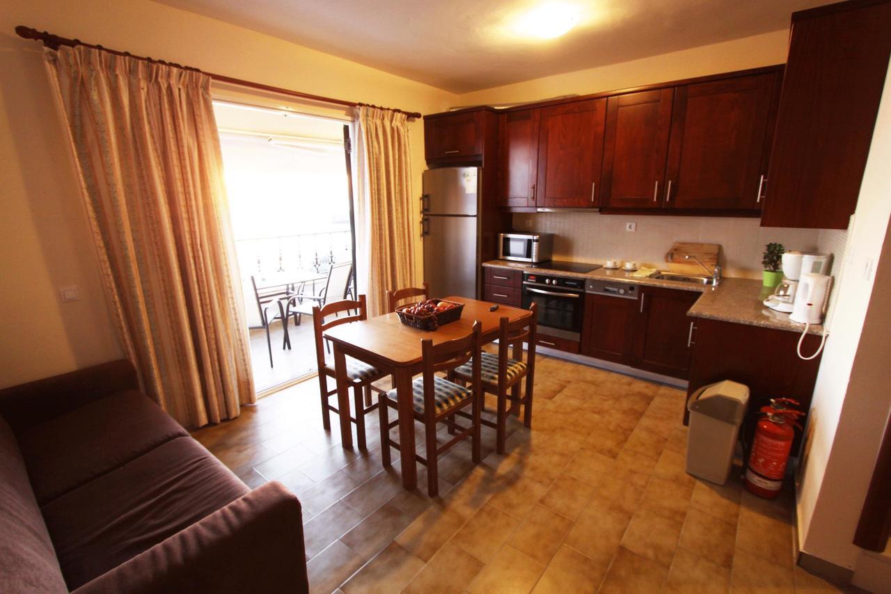 Corfu Glyfada Menigos Beach Apartments Eksteriør billede