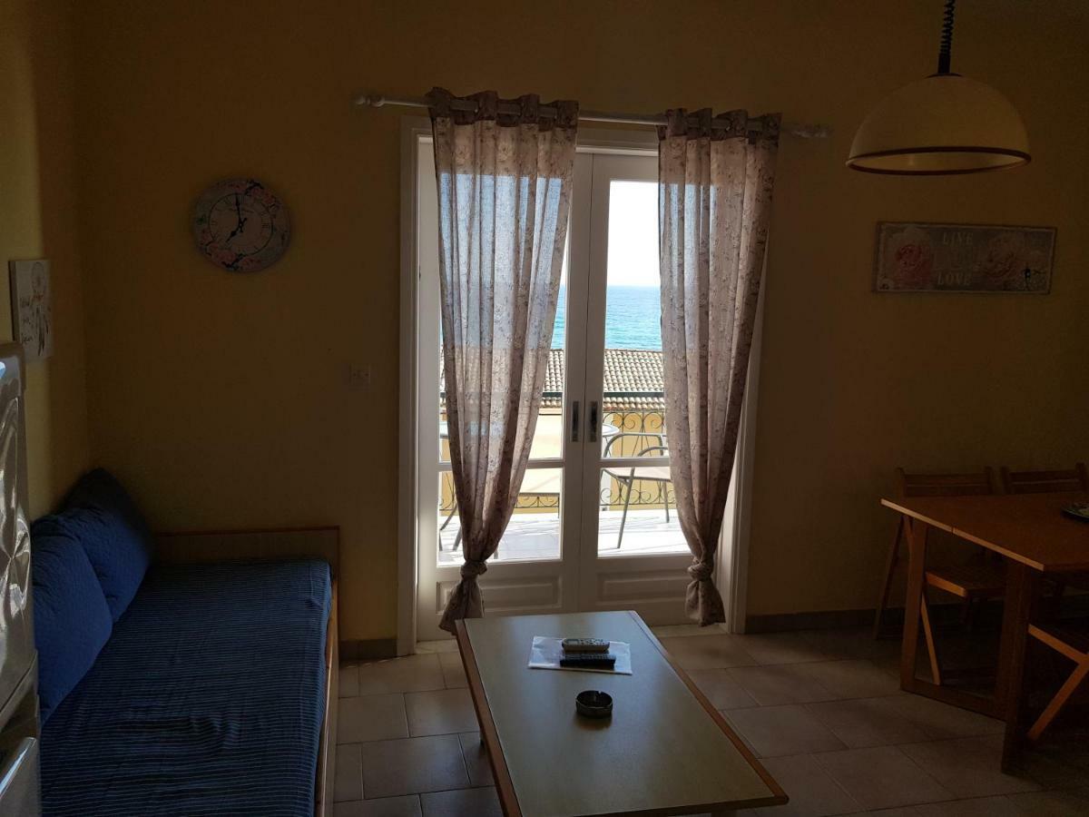 Corfu Glyfada Menigos Beach Apartments Eksteriør billede