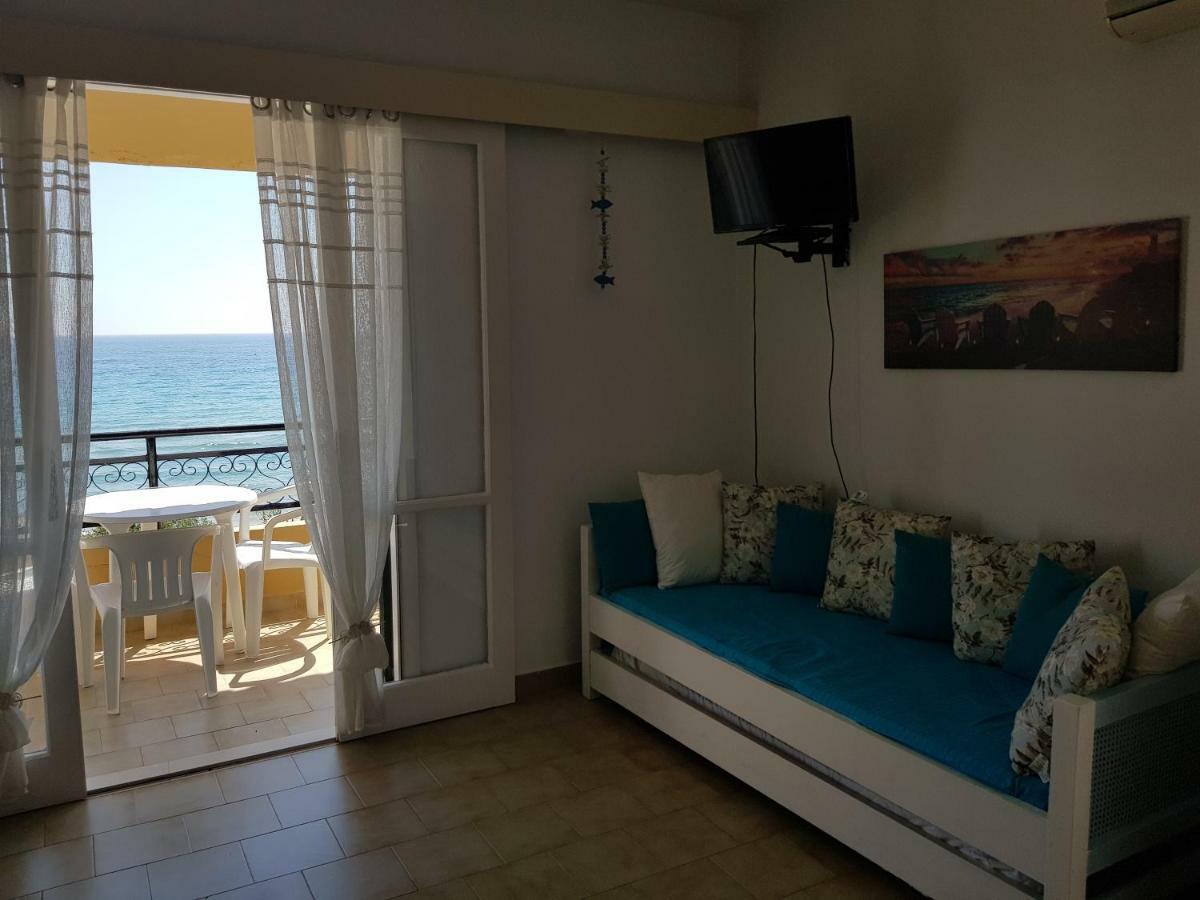 Corfu Glyfada Menigos Beach Apartments Eksteriør billede